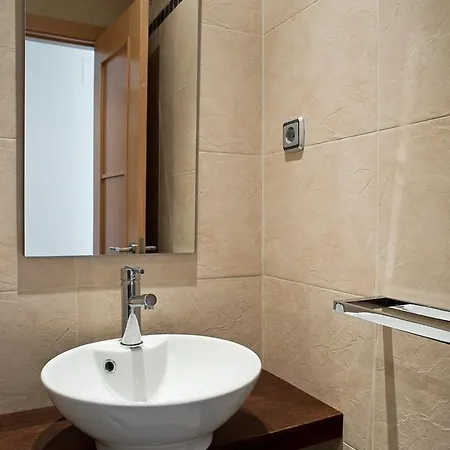 Urbanchic Top View Apt